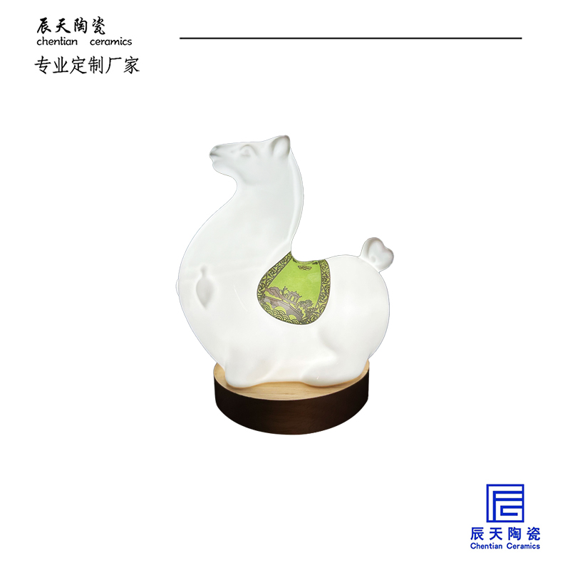 <b>平湖博物館定制 文創陶瓷薄胎馬燈</b>